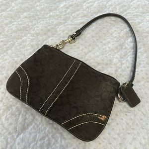 Coach Clutch/Wrislet